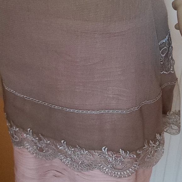 Passion Concept Embellished Tunic - Picture 13 of 16